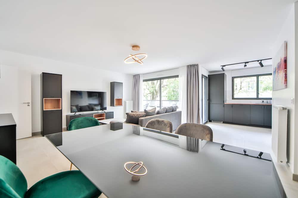 Photo of Bedroom in La Varenne Saint-Hilaire