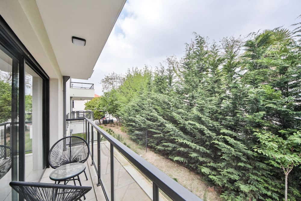 Photo of Outdoor in La Varenne Saint-Hilaire