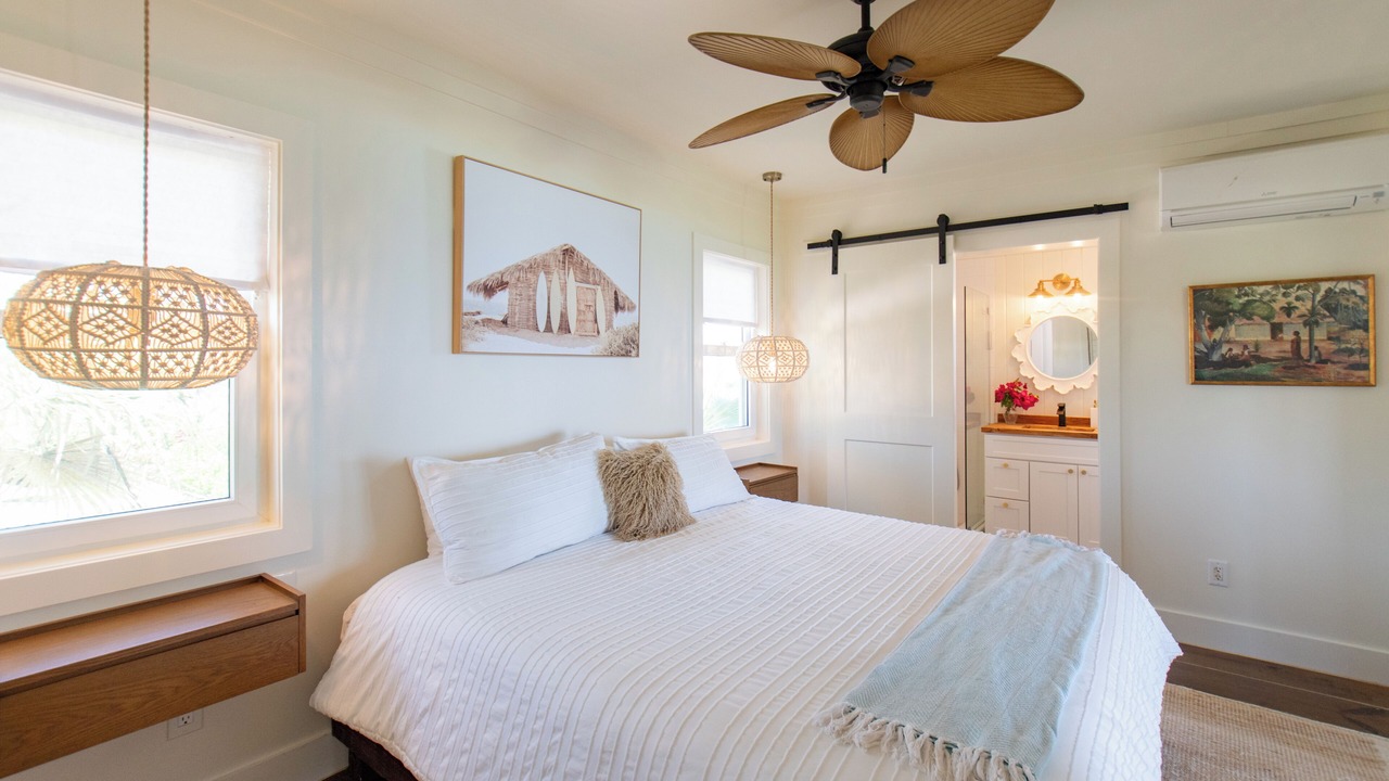 Photo of Bedroom in Governor's Harbour