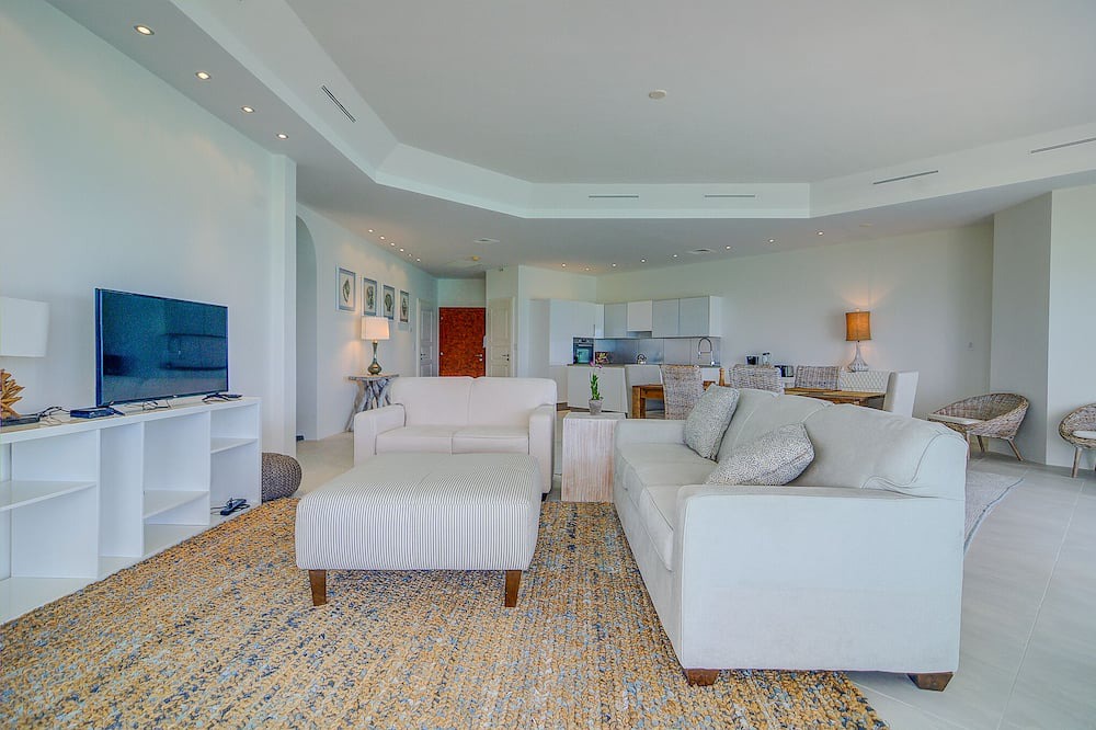 Photo of Livingroom in Nassau