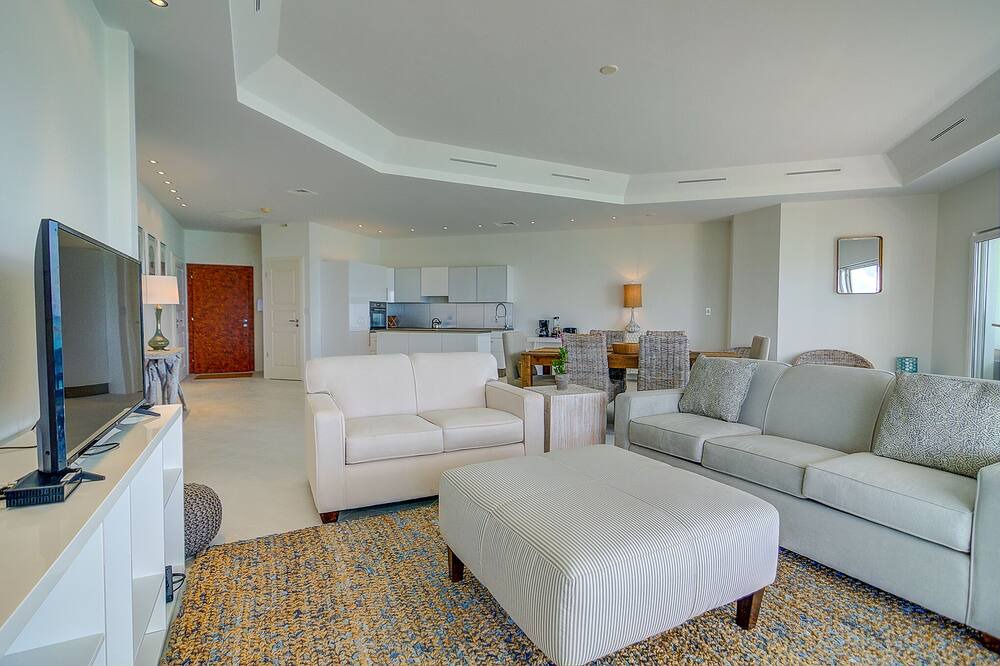 Photo of Livingroom in Nassau