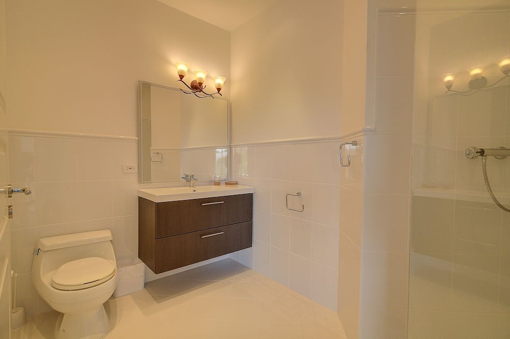 Photo of Bathroom in Nassau