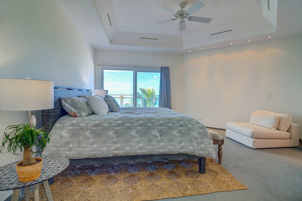 Photo of Bedroom in Nassau
