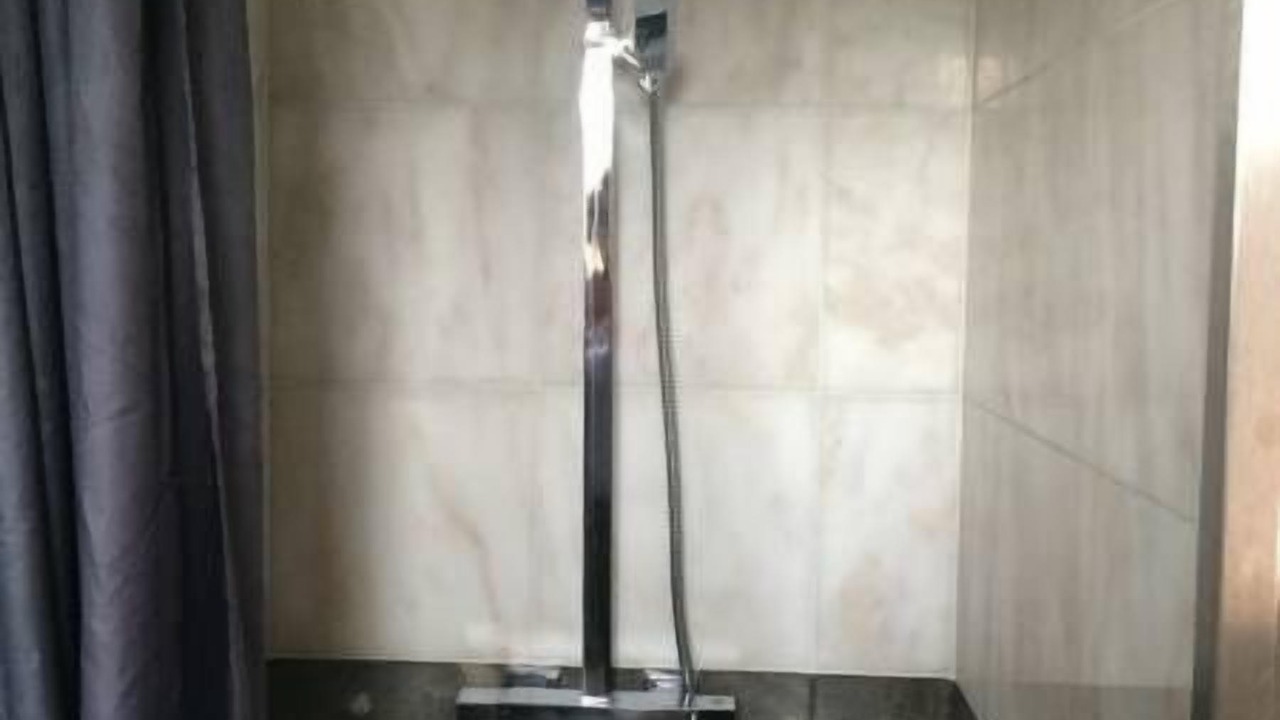 Photo of Bathroom in La Varenne Saint-Hilaire