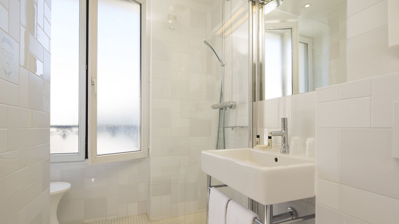 Photo of Bathroom in Montparnasse