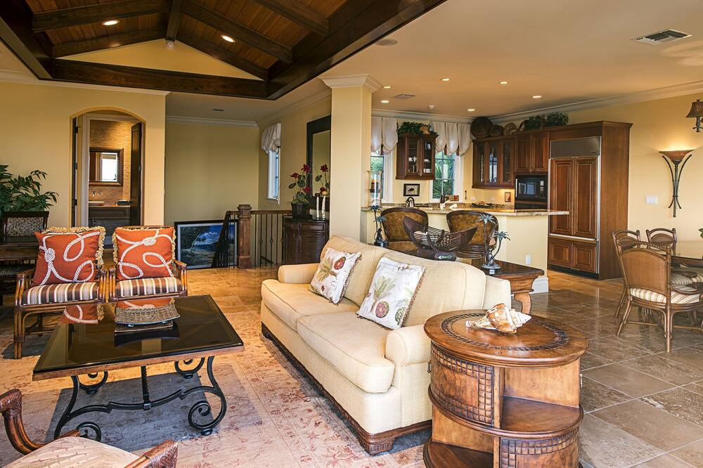 Photo of Livingroom in Rokers Point