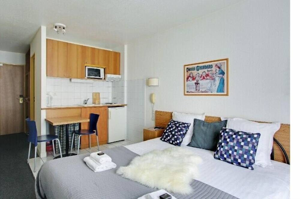 Photo of Bedroom in Les Lilas