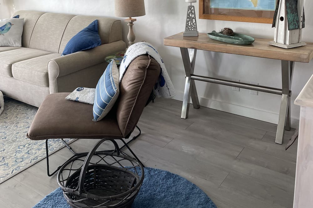 Photo of Livingroom in Treasure Cay