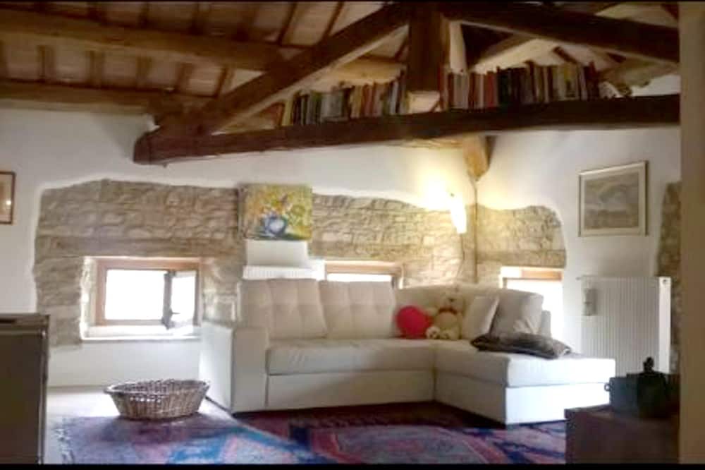 Photo of Livingroom in Miane