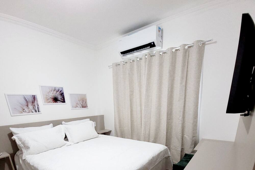 Photo of Bedroom in Camorim
