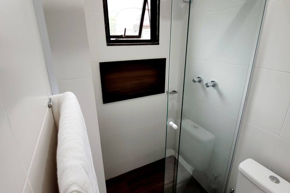 Photo of Bathroom in Camorim