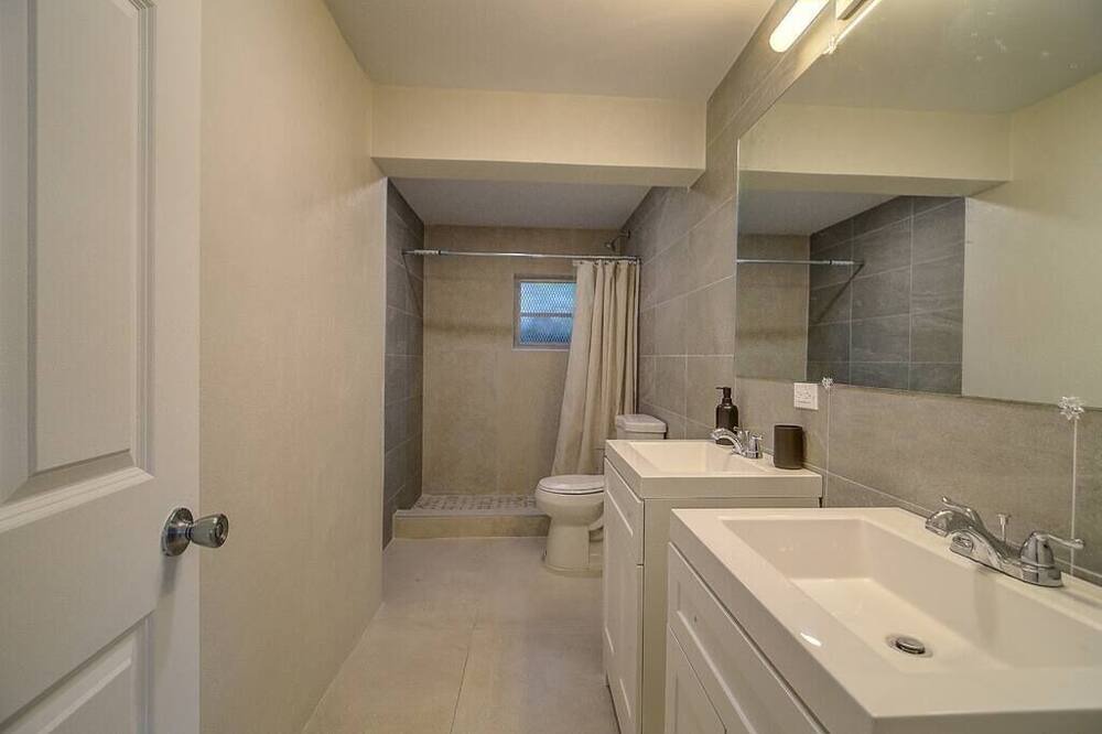 Photo of Bathroom in Westward Villas Subdivision