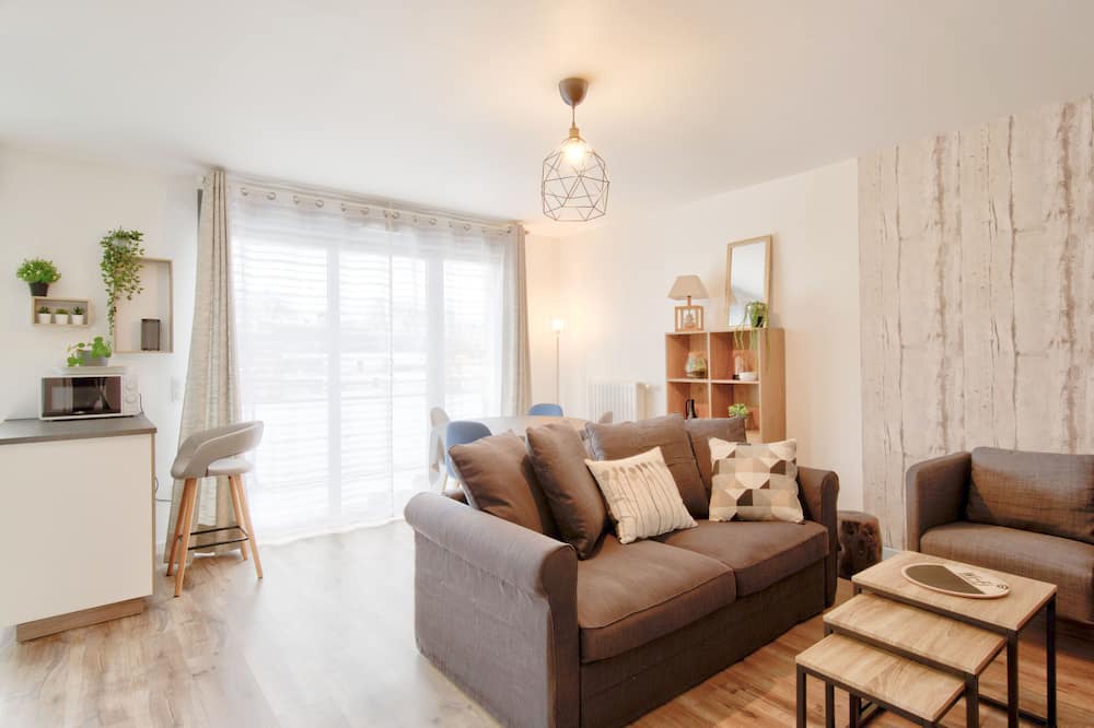 Photo of Livingroom in Cachan