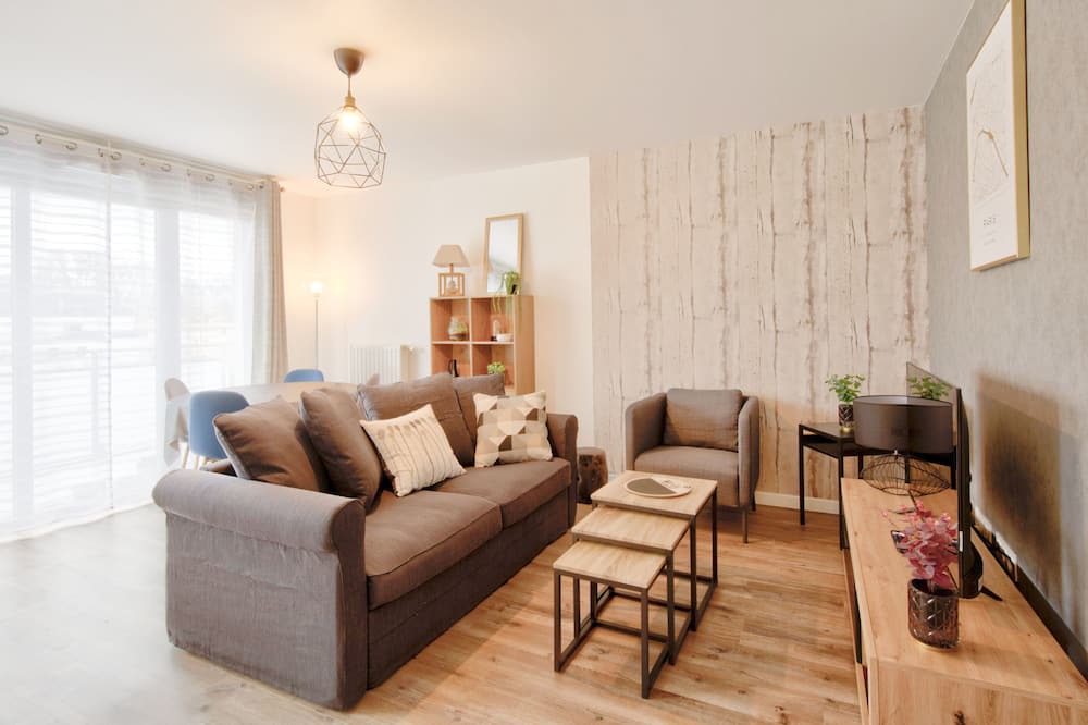 Photo of Livingroom in Cachan