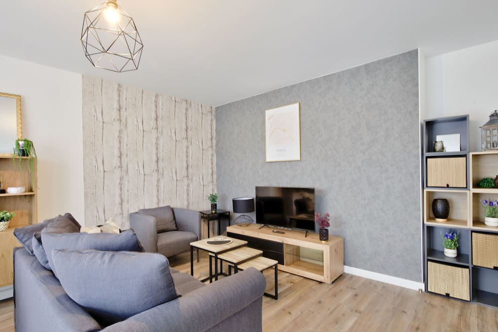 Photo of Livingroom in Cachan