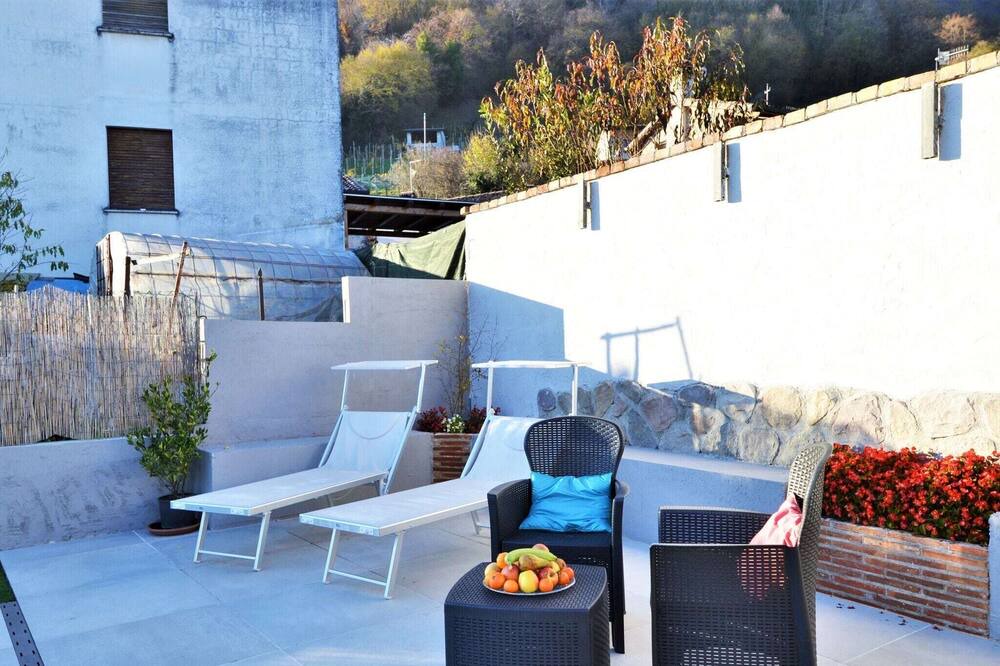 Photo of Outdoor in Miane