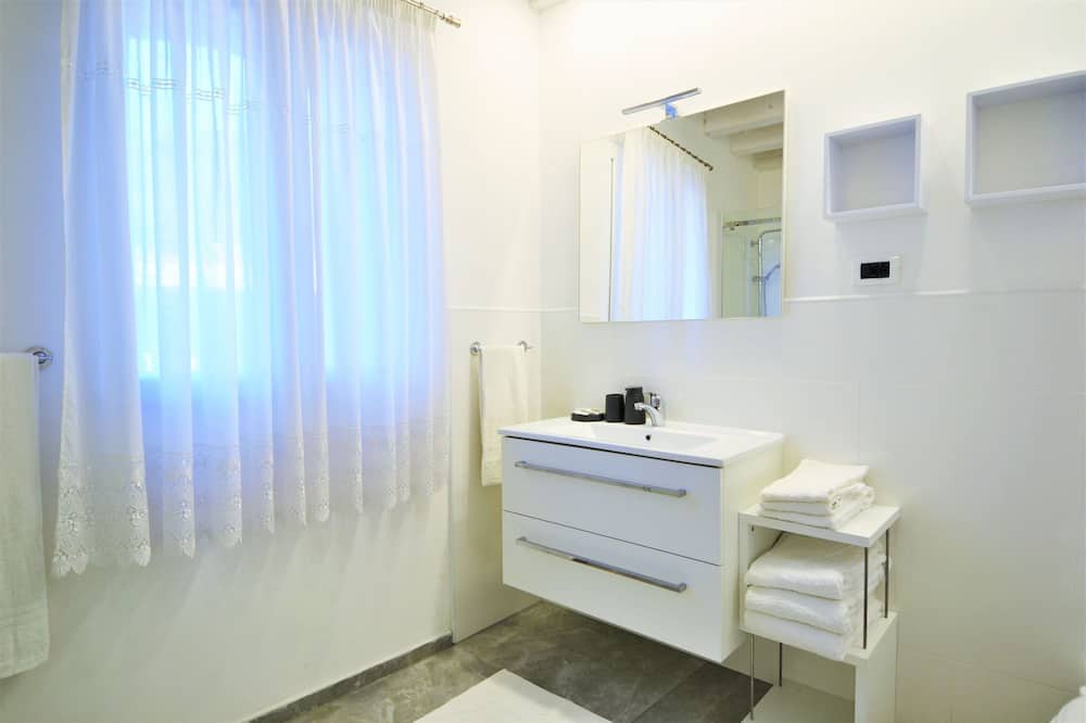 Photo of Bathroom in Miane