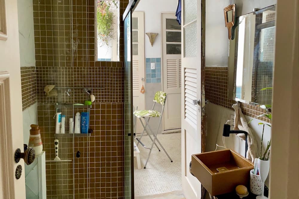 Photo of Bathroom in Leme