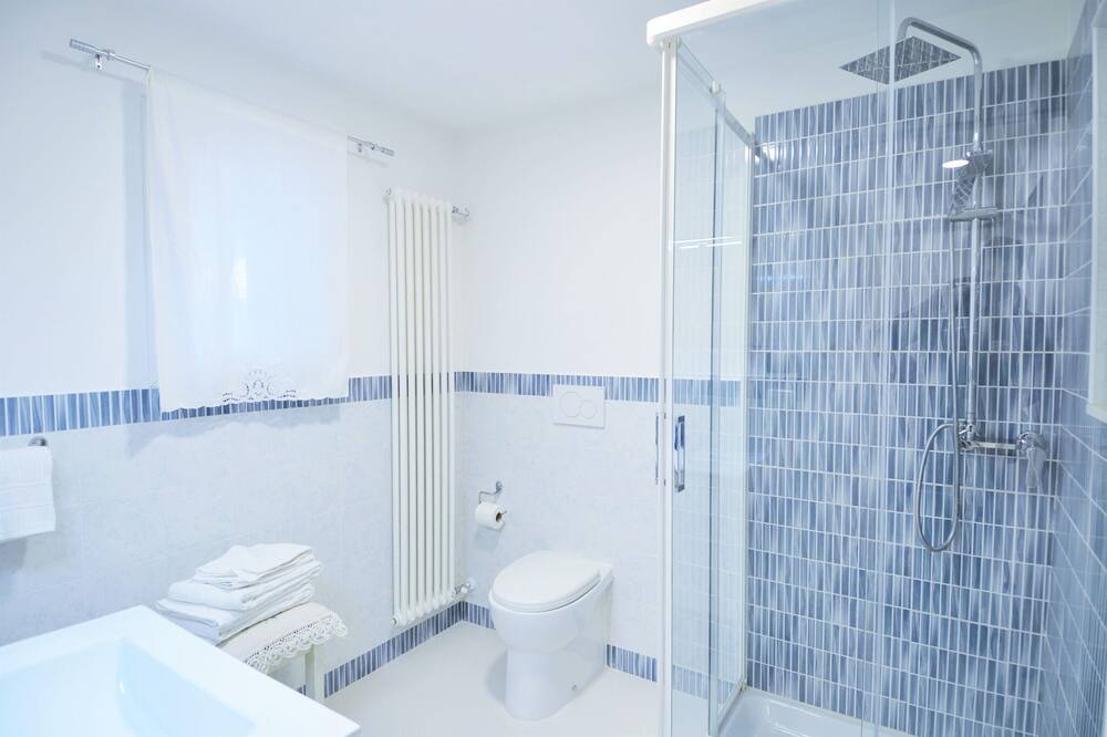 Photo of Bathroom in Miane