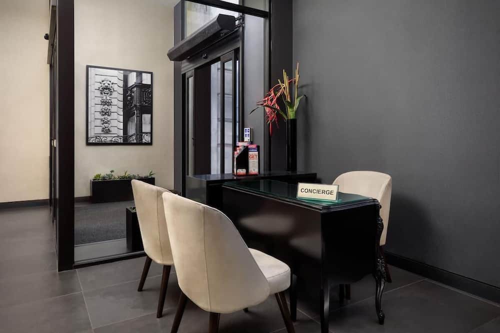 Photo of Bedroom in Koreatown