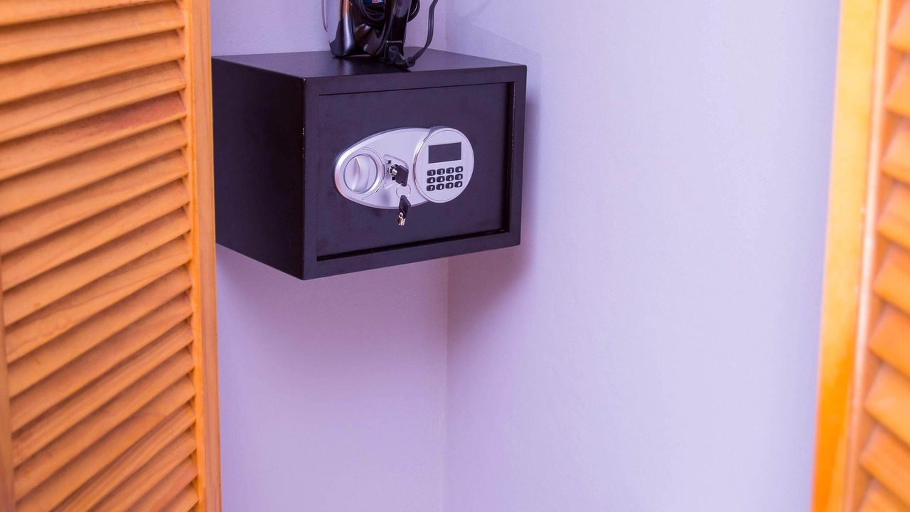 Photo of Bedroom in Molynes Gardens