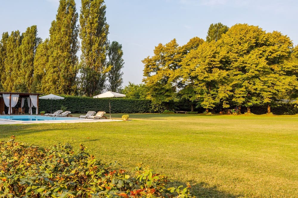 Photo of Outdoor in Concamarise