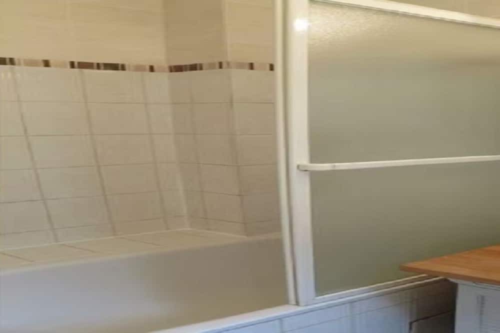 Photo of Bathroom in Saint-Mande