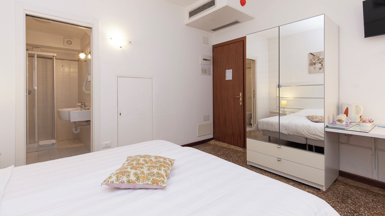 Photo of Bedroom in Dorsoduro
