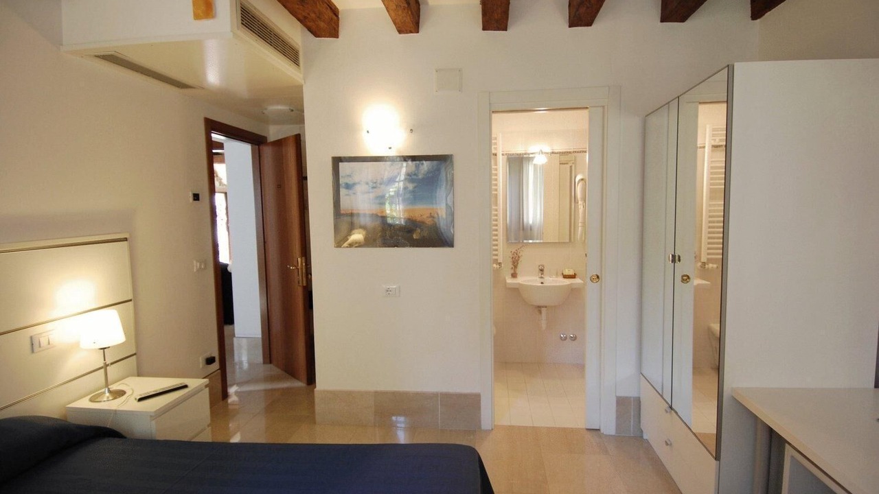 Photo of Bedroom in Dorsoduro