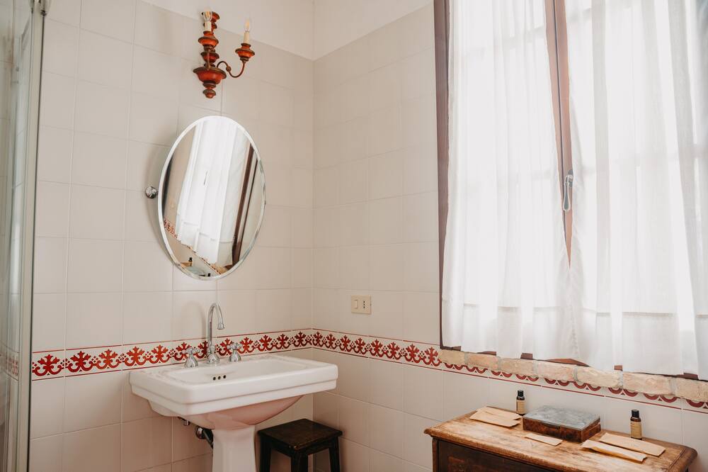 Photo of Bathroom in Taglio di Po