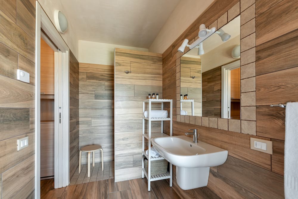 Photo of Bathroom in Illasi
