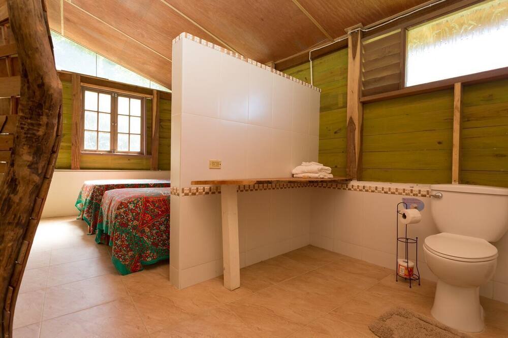 Photo of Bathroom in Robins Bay