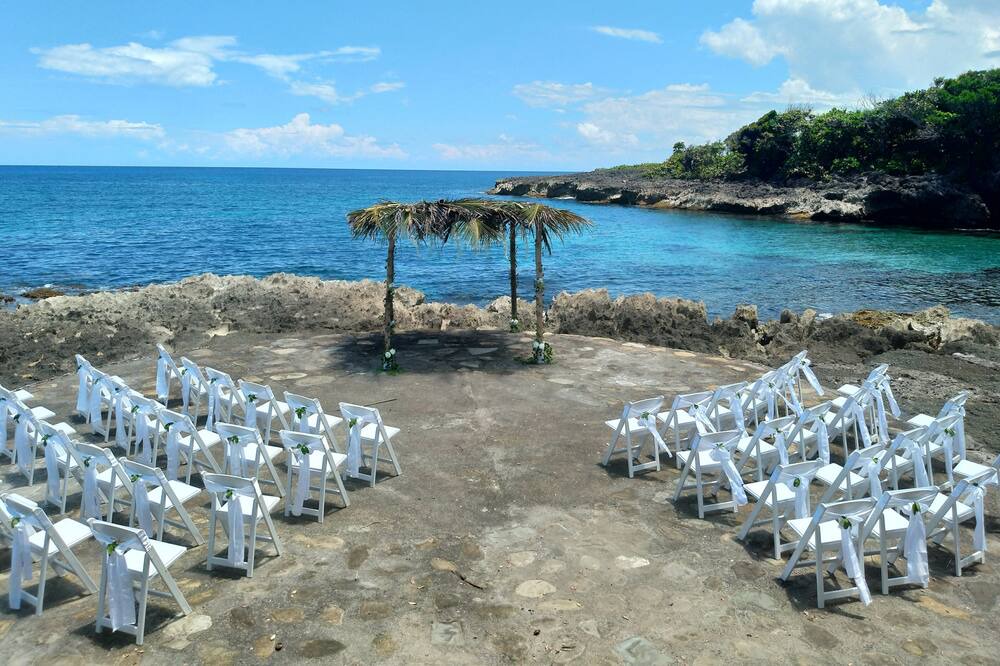 Photo of Others in Robins Bay