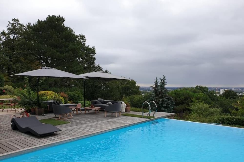 Photo of Outdoor in Le Plessis-Robinson