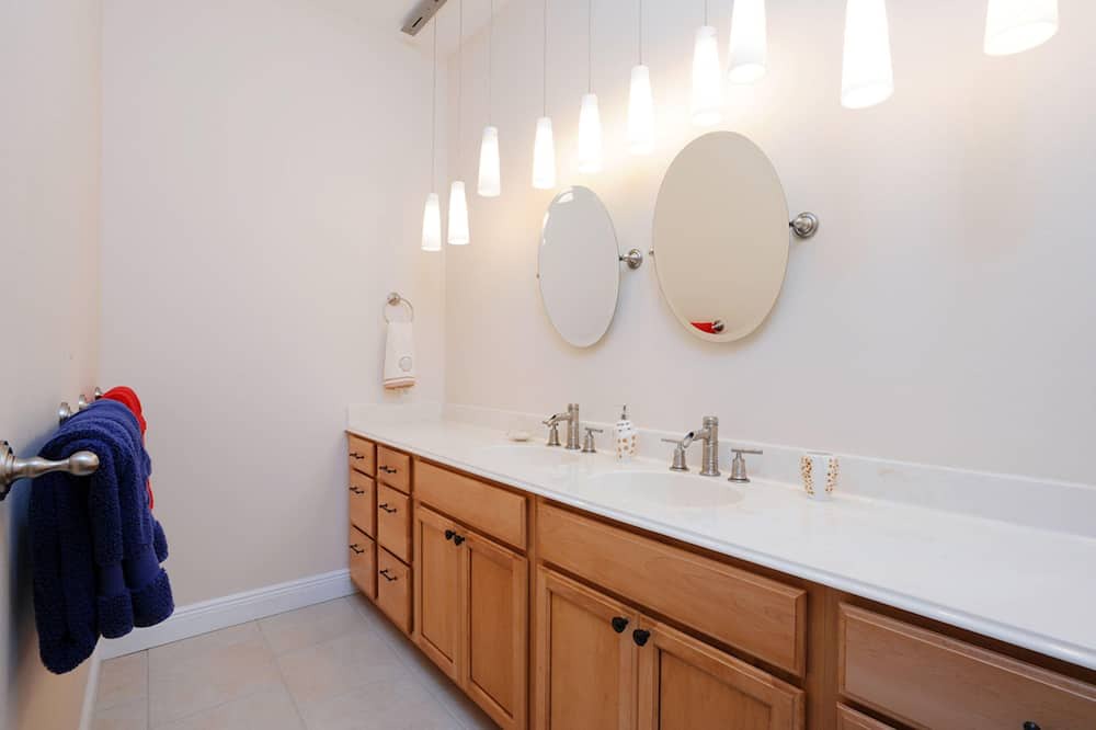 Photo of Bathroom in Rainbow Bay