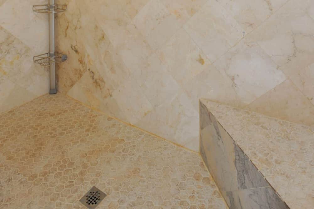Photo of Bathroom in Rainbow Bay