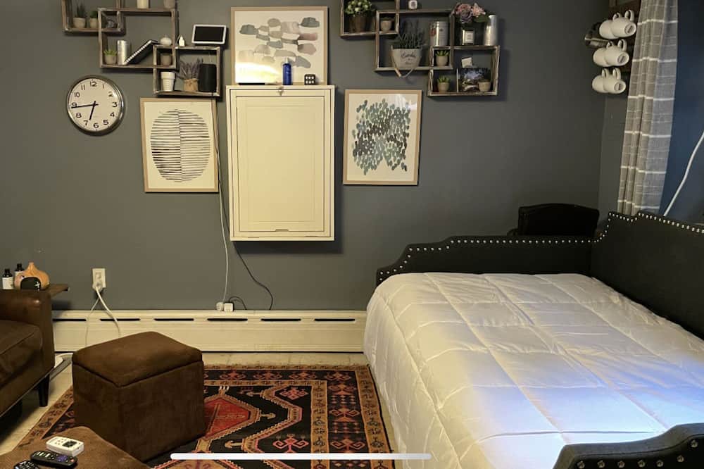 Photo of Bedroom in Gowanus