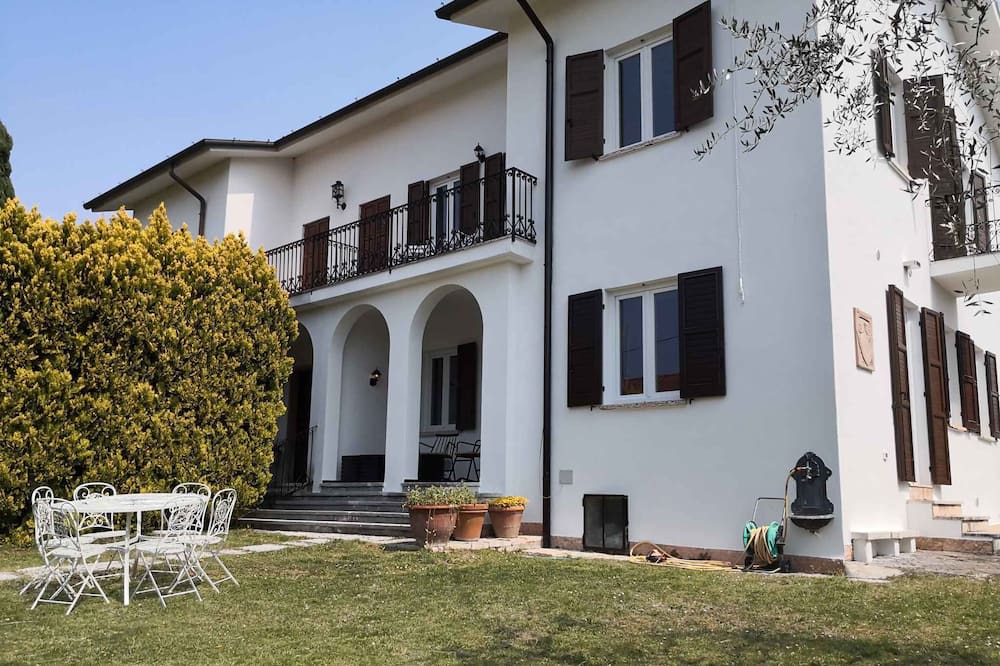 Photo of Outdoor in Lazise