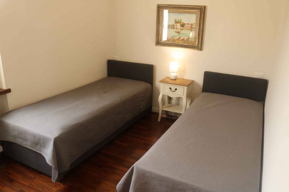 Photo of Bedroom in Lazise