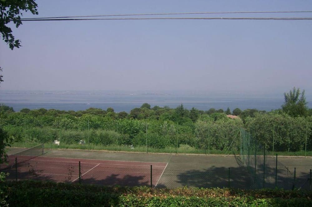 Photo of Others in Cavalcaselle