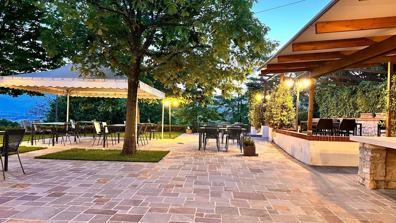 Photo of Outdoor in Carre