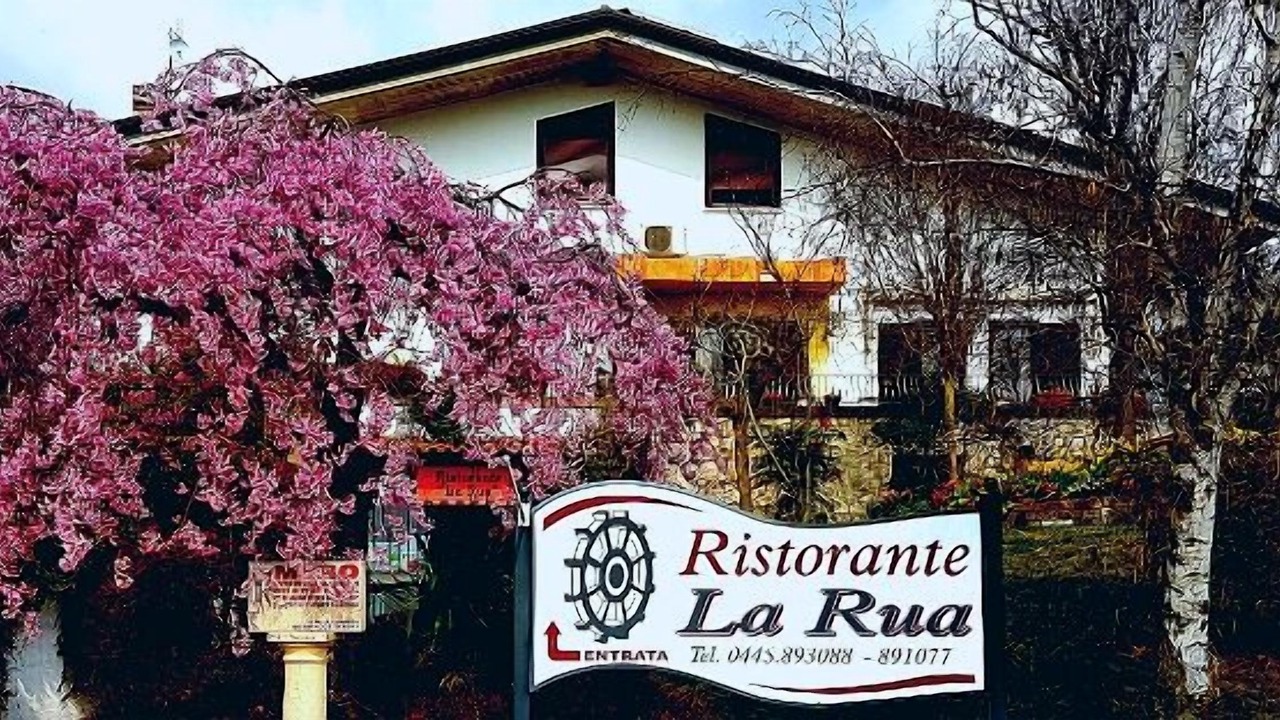 Photo of Outdoor in Carre