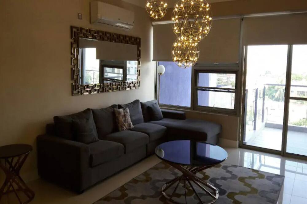 Photo of Livingroom in Caribbean Estates