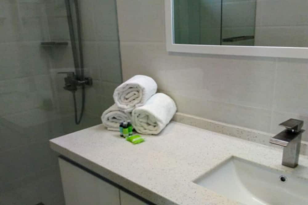 Photo of Bathroom in Caribbean Estates