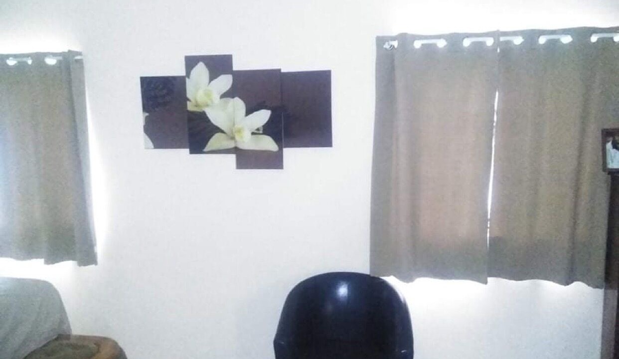 Photo of Bedroom in Spanish Town