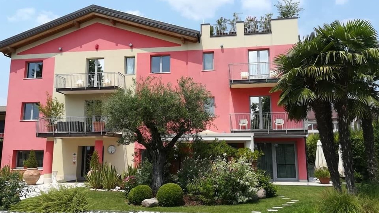 Photo of Outdoor in Ovest