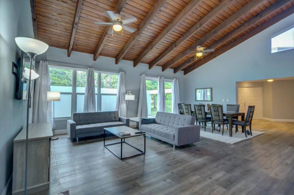 Photo of Bedroom in Westward Villas Subdivision