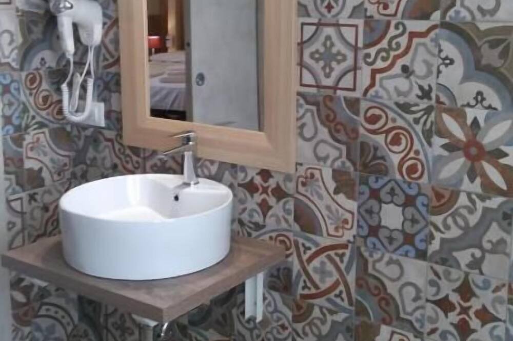 Photo of Bathroom in Borgo Roma