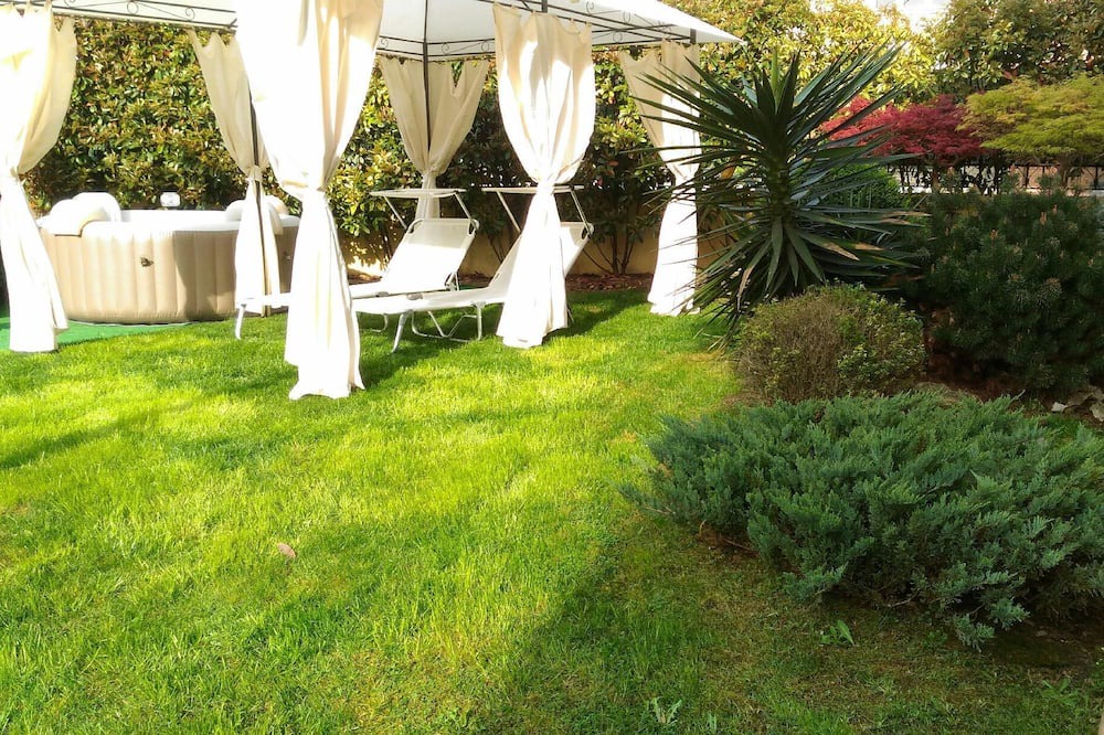 Photo of Outdoor in Asparetto
