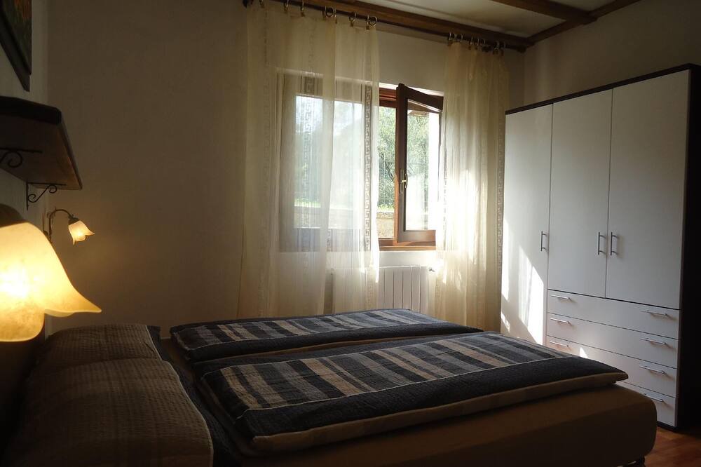 Photo of Bedroom in Idro